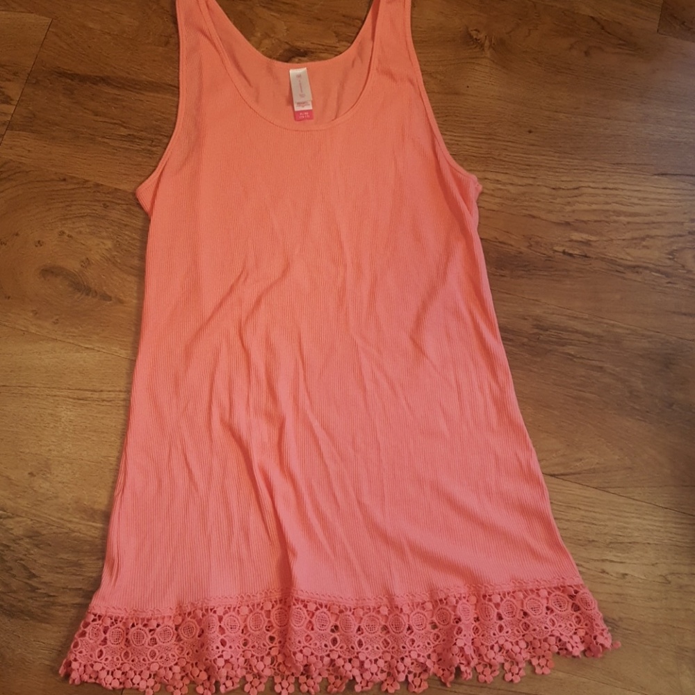 Nwot Cute tank top